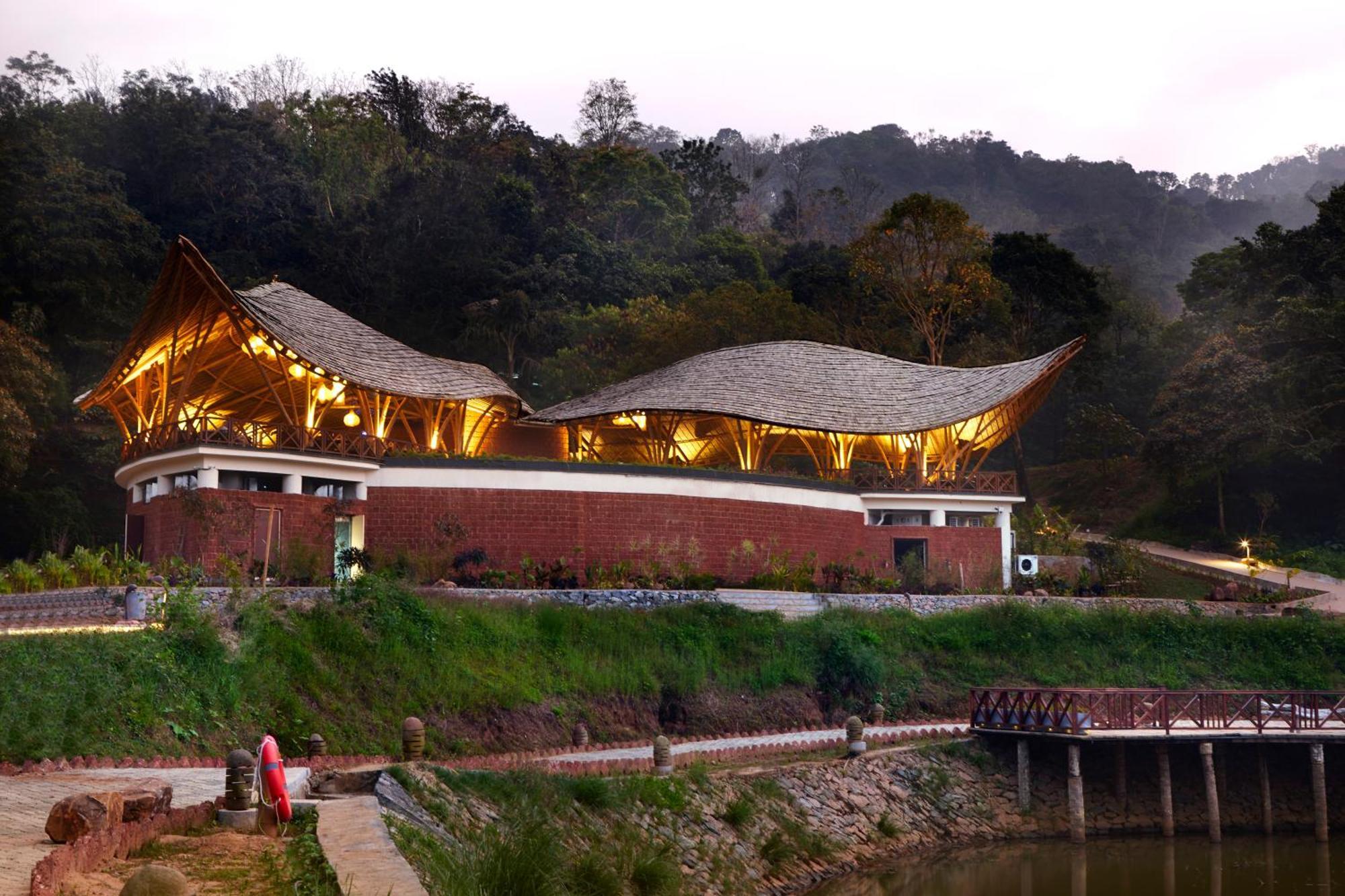 Timbertales Luxury Resort Coorg 마디케리 외부 사진